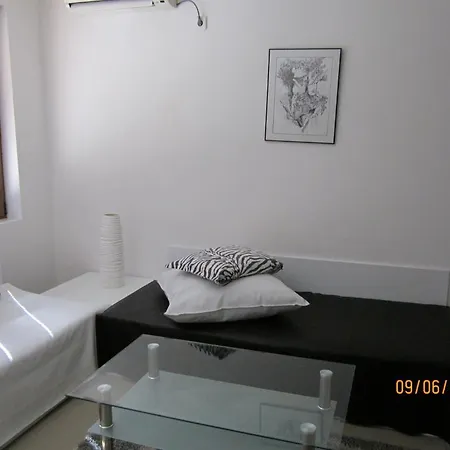 דירה Bulhotel Pritzker 4*